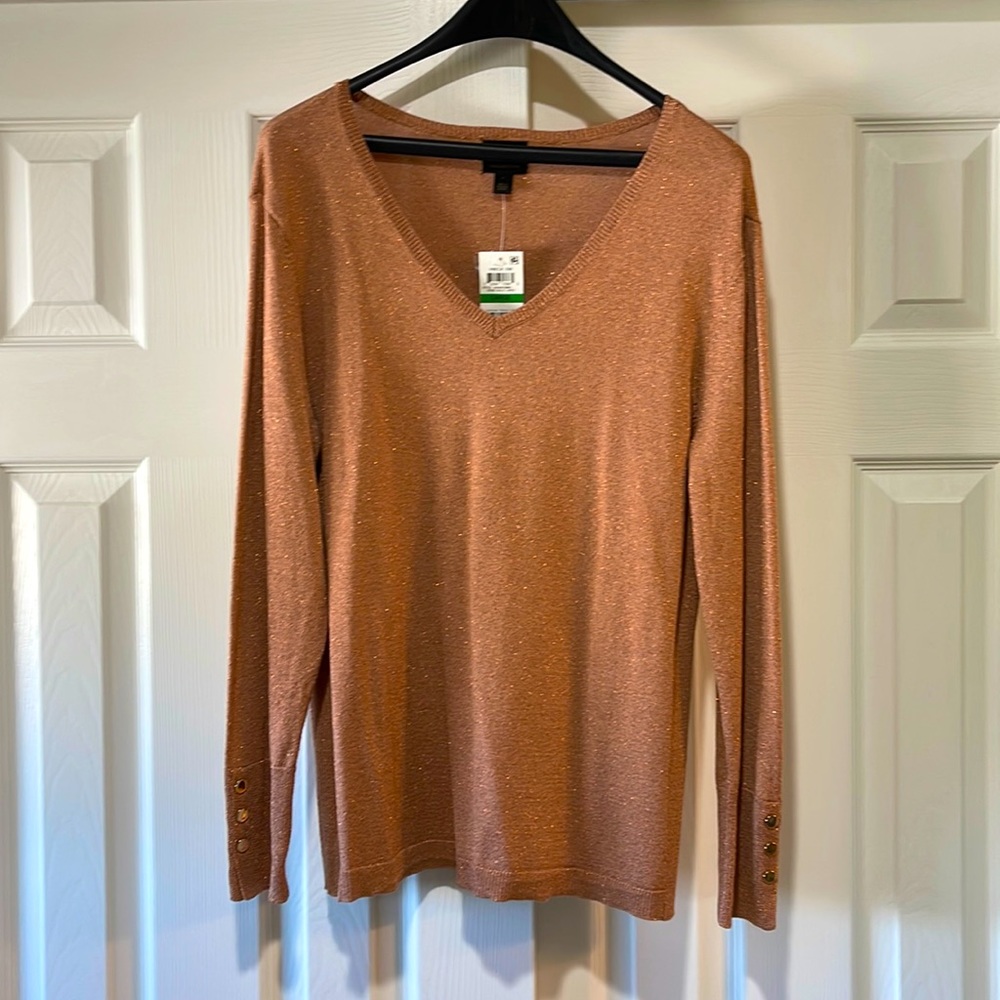 BNWT J M COLLECTION V-NECK ROSE GOLD LUREX SWEATER WITH GOLD BUTTON CUFF ACCENTS